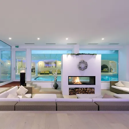 Mountains זיפלד אין טירול