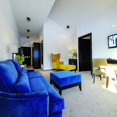 Hotel Mountains 4*