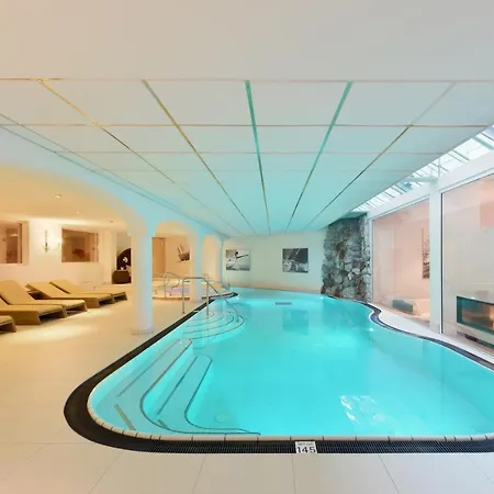 Hotel Mountains 4*